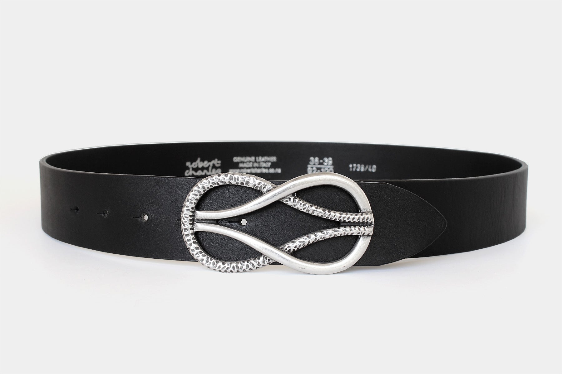 1739 Black – Solid Hide -Women