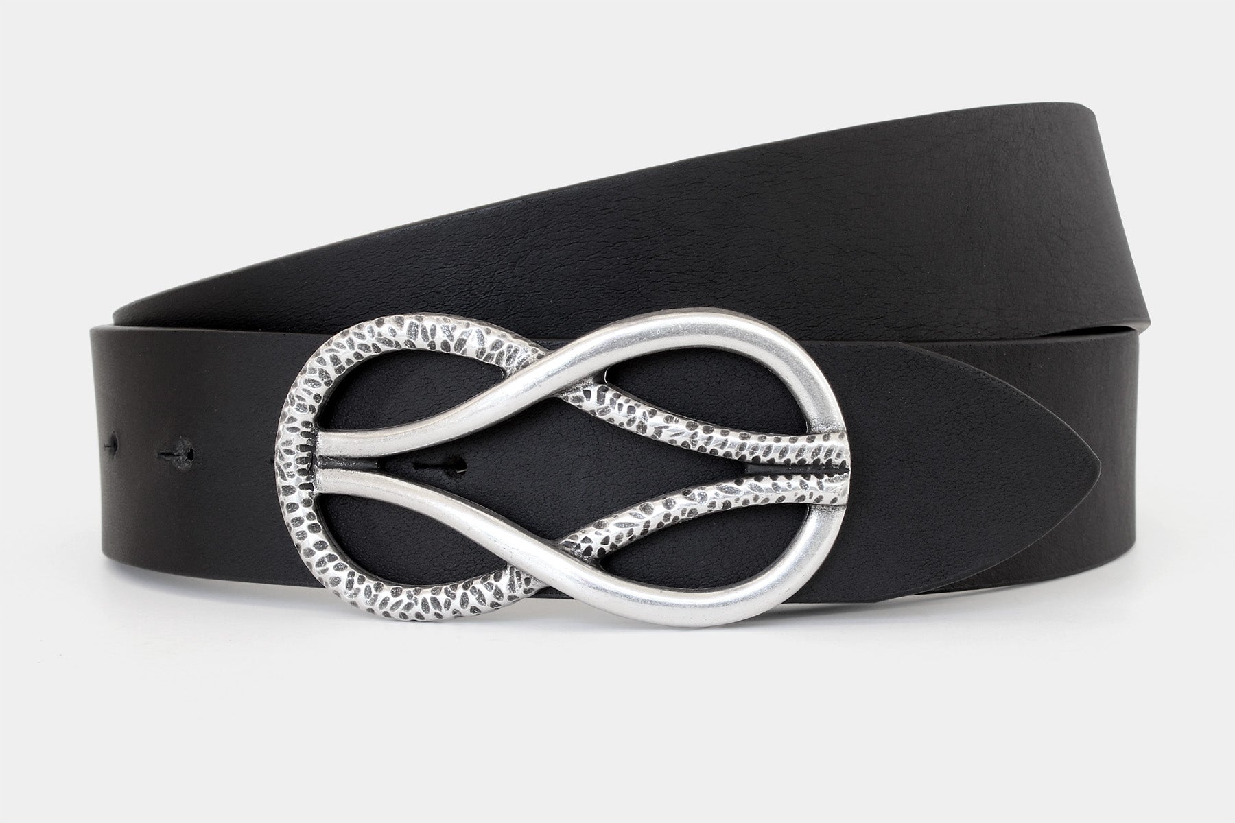 1739 Black – Solid Hide -Women