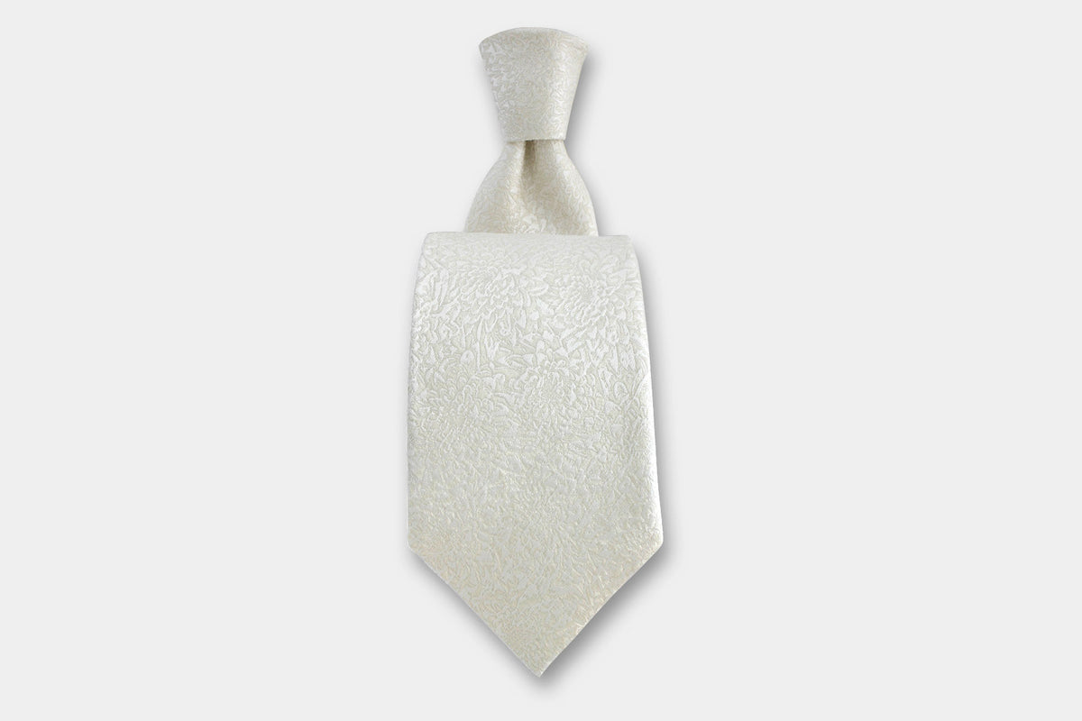 Tie Chrysanthemum Ivory