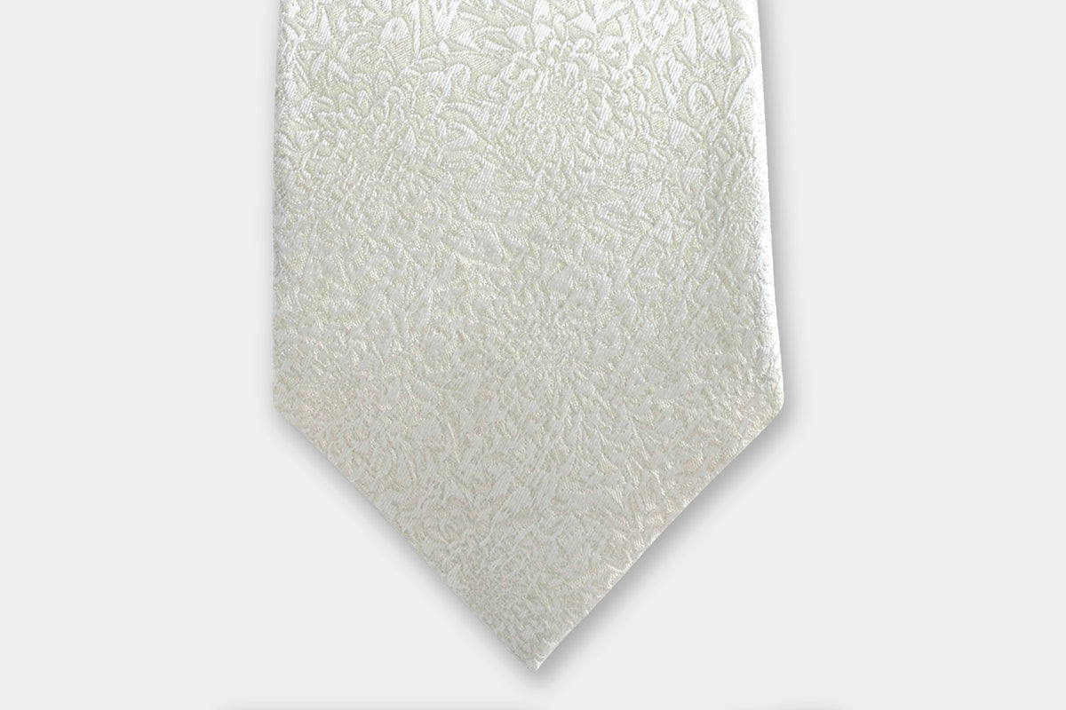 Tie Chrysanthemum Ivory