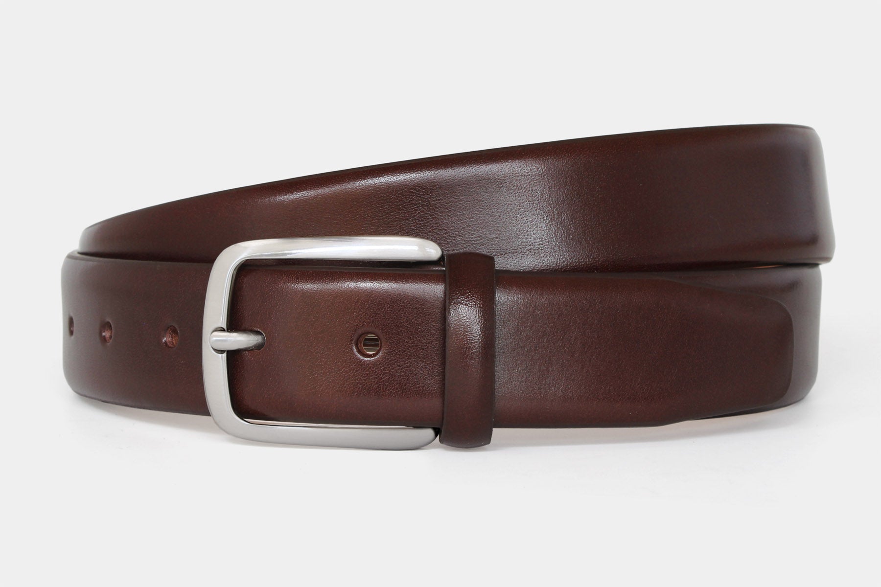 Men’s brown polished Italian leather belt with with a classic feather edge finish and silver buckle. Made in Italy.