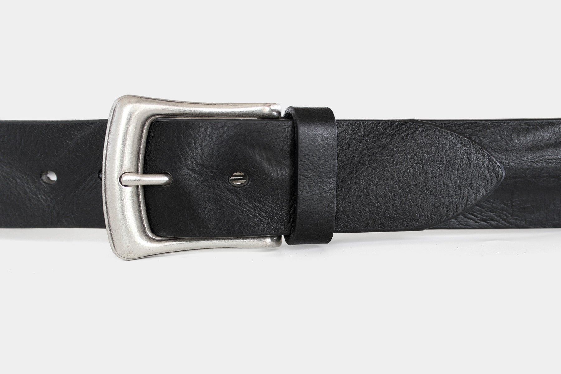 Men’s black Italian solid hide leather jeans belt with western style buckle. Authentic raw cut, vegetable tanned.