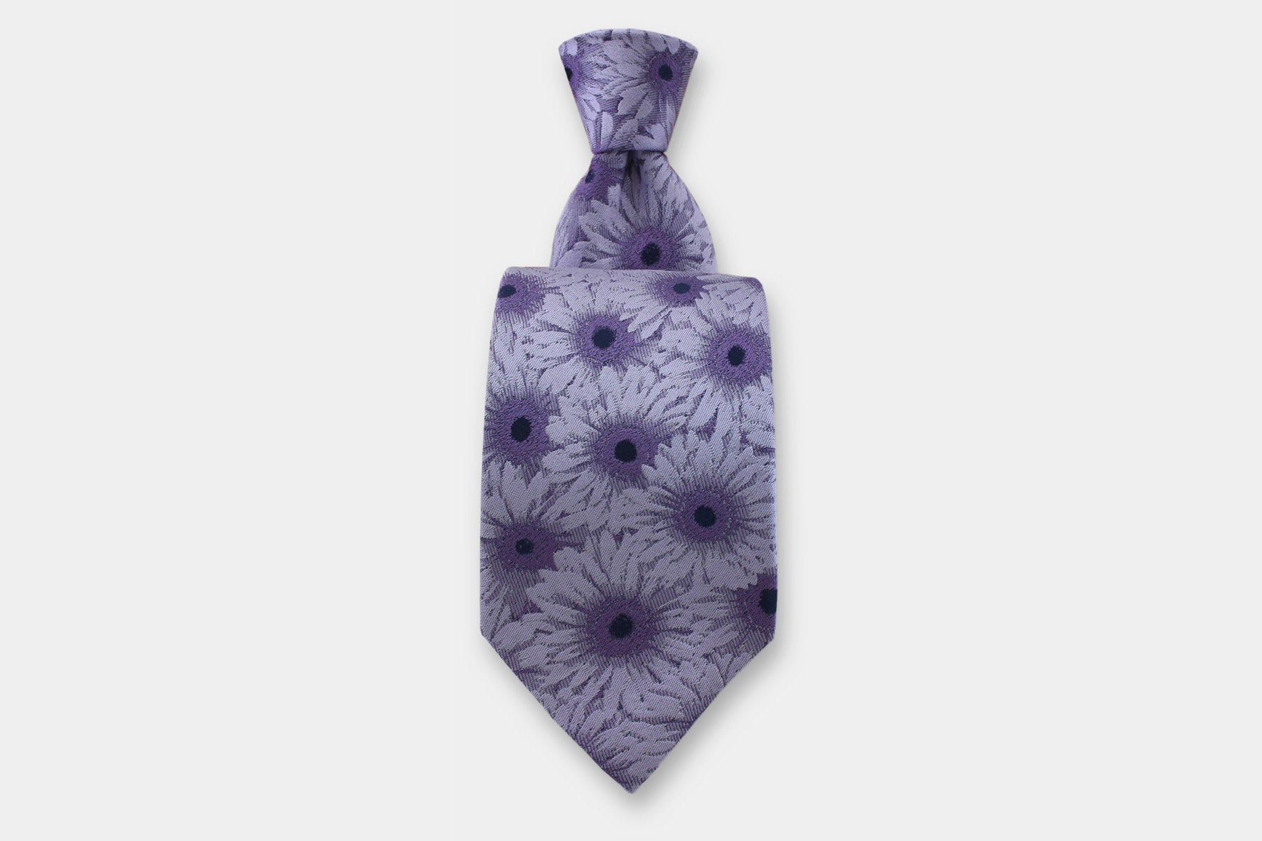Robert Charles gerbera lilac silk tie. Handmade in Italy, presented with a classic knot.
